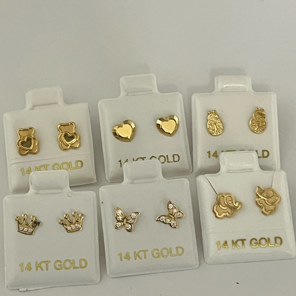 Real 14k Gold Stud Earrings - Picture 3 of 9